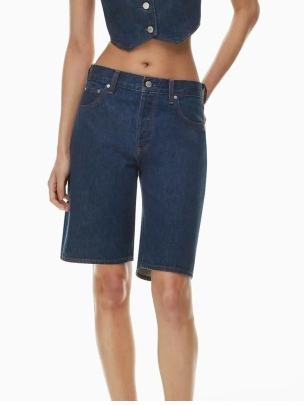 NWT Denim Forum The ’90s Cindy Bermuda Denim Shorts Low Rise Size 25
